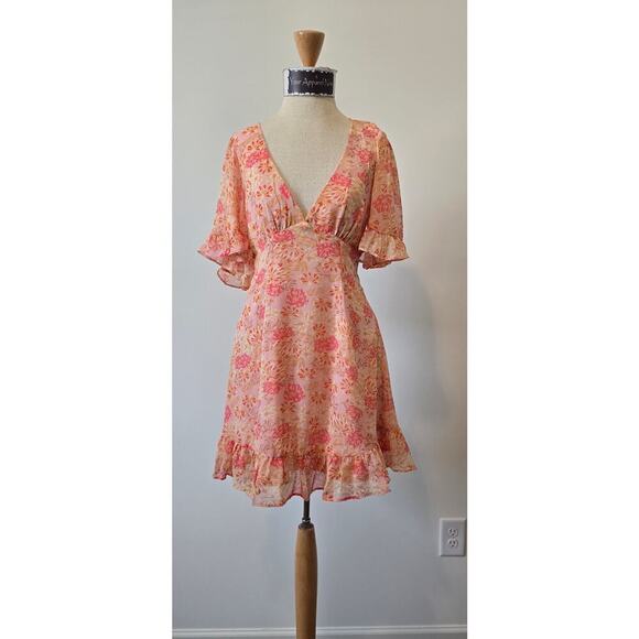 Here Comes The Sun Dresses & Skirts - Here comes the Sun lightweight floral flutter sleeve summer dress Sz M (0990)